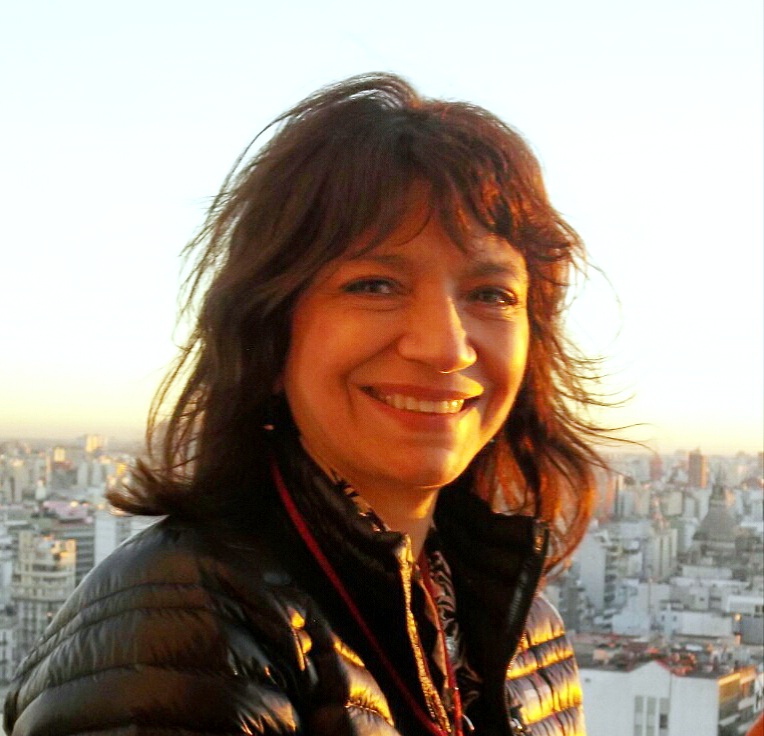 UARG_hist_Susana Martinez